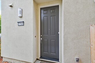 37948 Spring Tide Rd in Newark, CA - Building Photo - Building Photo