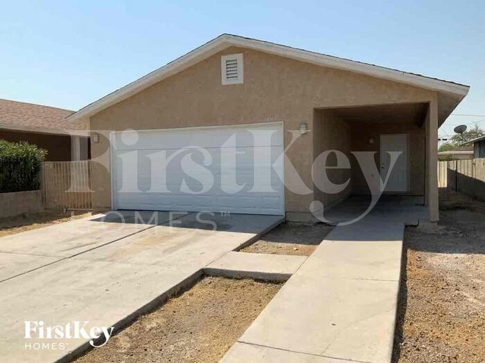 1401 Blankenship Ave in Las Vegas, NV - Building Photo