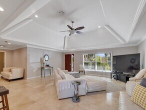 527 E Causeway Blvd in Vero Beach, FL - Building Photo - Building Photo