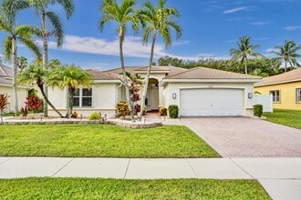 5242 Indianwood Village Ln in Greenacres, FL - Foto de edificio - Building Photo