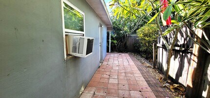 721 Greene Ave in Lake Worth Beach, FL - Building Photo - Building Photo