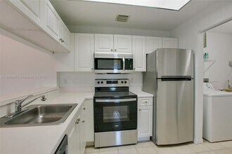 2813 Grande Pkwy in Palm Beach Gardens, FL - Building Photo - Building Photo