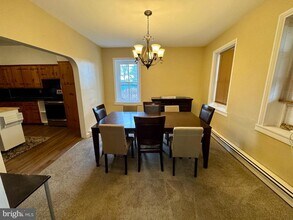 180 Sassamansville Rd in Gilbertsville, PA - Building Photo - Building Photo