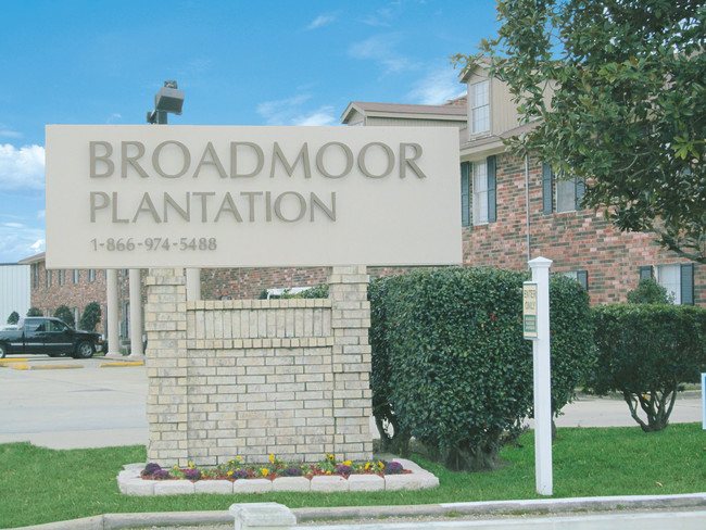 Broadmoor Plantation Apartments