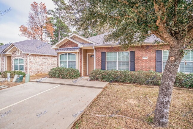 1612 Stanley Drive in Longview, TX - Building Photo - Building Photo