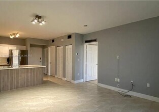 2425 SW 27th Ave in Coral Gables, FL - Building Photo - Building Photo