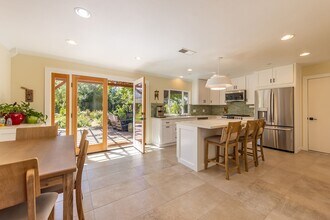 1113 Sunnyglenn Ave in Ojai, CA - Building Photo - Building Photo