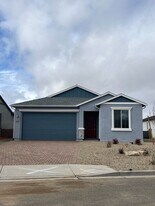 8886 Pacific Park Dr in Prescott Valley, AZ - Building Photo