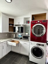 803 E James St in Tampa, FL - Foto de edificio - Building Photo