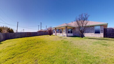 102 Pointer St in Nolanville, TX - Building Photo - Building Photo