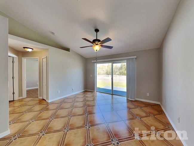 30843 Birdhouse Dr in Wesley Chapel, FL - Building Photo - Building Photo