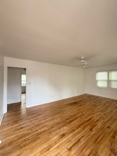 51 Carey St in Elberton, GA - Foto de edificio - Building Photo