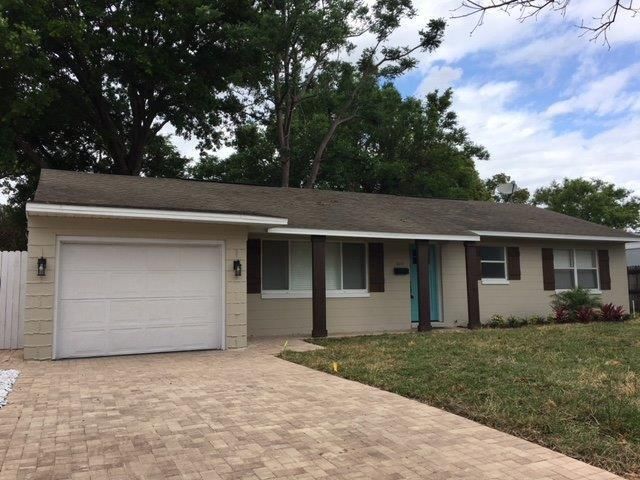 2111 Biscayne Dr in Winter Park, FL - Building Photo