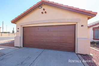 10503 W Pasadena Ave in Glendale, AZ - Building Photo - Building Photo