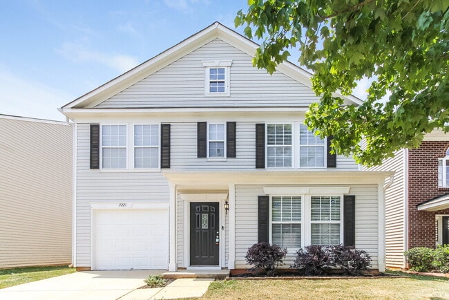 property at 7221 Fox Point Dr