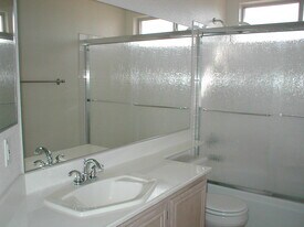 628 Rolling Valley Way in Henderson, NV - Building Photo