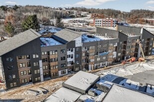 Paragon in Eau Claire, WI - Building Photo