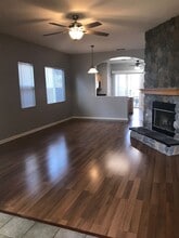 6125 Orchard Hill Way in Elk Grove, CA - Building Photo - Building Photo