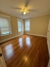 184 St Paul St in Brookline, MA - Foto de edificio - Building Photo