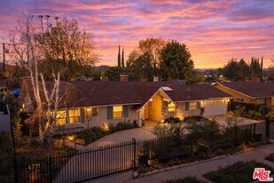 4731 Deseret Dr in Los Angeles, CA - Building Photo