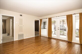 4300 Chastain Walk NE in Atlanta, GA - Building Photo - Building Photo