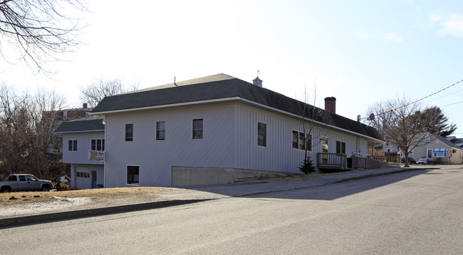 30 Cumberland St in Augusta, ME - Building Photo - Building Photo