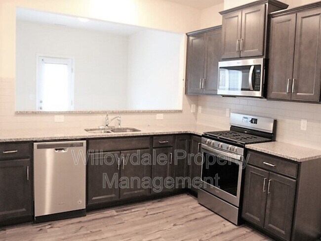 1017 Saffron Lp in Durham, NC - Building Photo - Building Photo