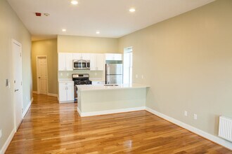303 Dudley St, Unit 3 in Boston, MA - Building Photo - Building Photo