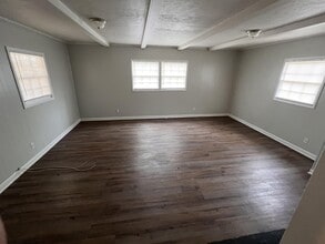 106 Whiteoak Cir in Dothan, AL - Building Photo - Building Photo