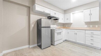 12 Toronto Ave in McAllen, TX - Building Photo - Building Photo