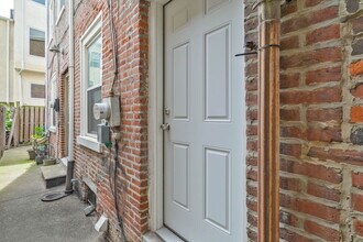 1025 N Lawrence St in Philadelphia, PA - Building Photo - Building Photo