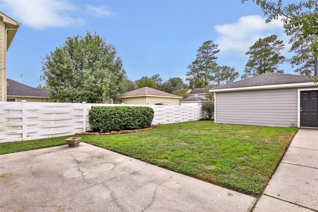 property at 18631 Atasca Oaks Dr