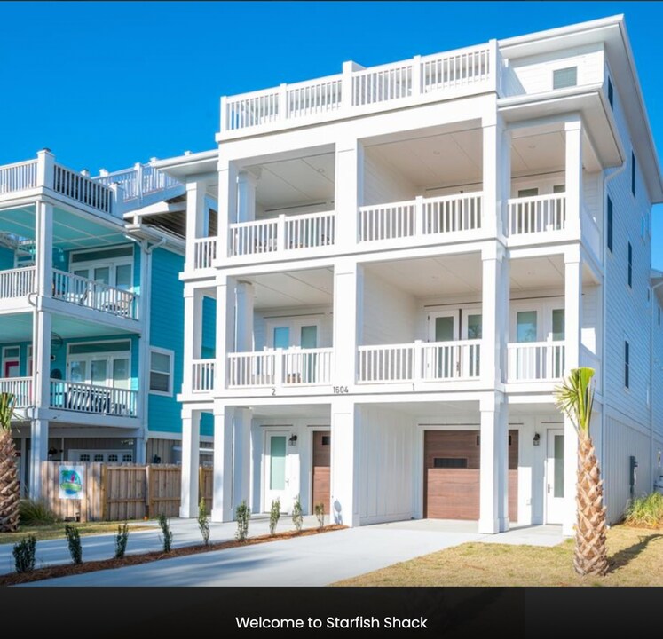 1604 Snapper Ln in Carolina Beach, NC - Foto de edificio