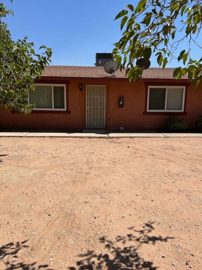 13625 Rancherias Rd in Apple Valley, CA - Building Photo - Building Photo