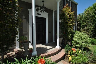 3927 Myrtle Avenue in Long Beach, CA - Building Photo - Building Photo