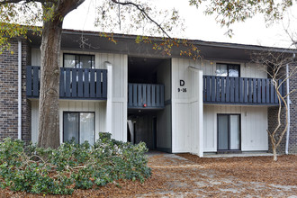 Fairwind Apartments in Charleston, SC - Foto de edificio - Building Photo