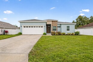 450 Flamingo Ct in Poinciana, FL - Building Photo