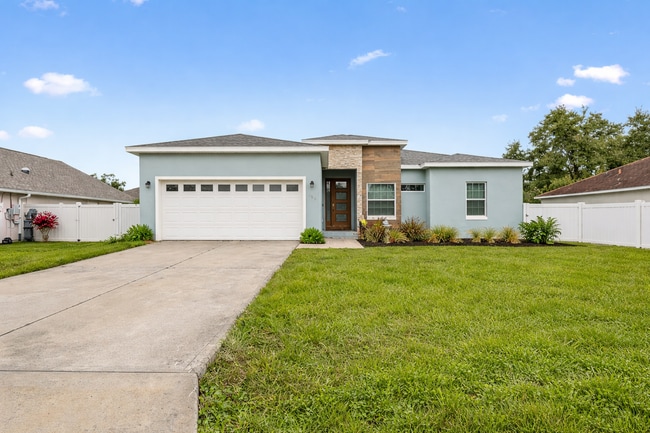 property at 450 Flamingo Ct