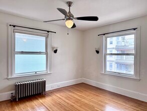 26 Alpha Rd, Unit 26 Alpha Rd, Dorchester Center in Boston, MA - Building Photo - Building Photo