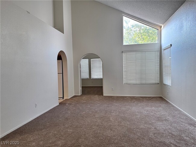 9640 Swan Bay Dr in Las Vegas, NV - Building Photo - Building Photo