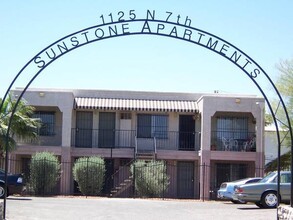 Sun Stone Apartments in Tucson, AZ - Building Photo - Building Photo