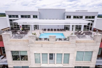 400 W North St, Unit 714 in Raleigh, NC - Foto de edificio - Building Photo