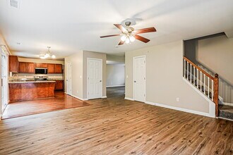 676 Yorkshire Dr in Clayton, NC - Building Photo - Building Photo