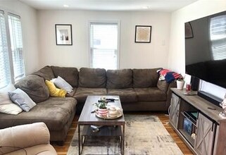 177 Faneuil St, Unit 1 in Boston, MA - Building Photo - Building Photo