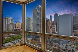 21 W Goethe St in Chicago, IL - Foto de edificio - Building Photo