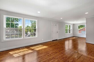 5656 Kendall Dr in Nashville, TN - Building Photo - Building Photo