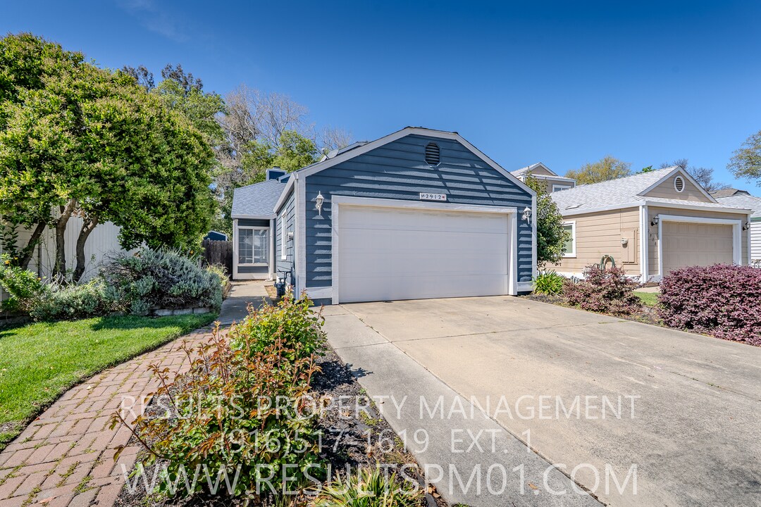 2912 Twin Creeks Ln in Rocklin, CA - Building Photo