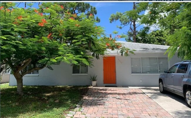 property at 5237 Warren St