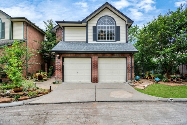 property at 12906 Kingsbridge Ln