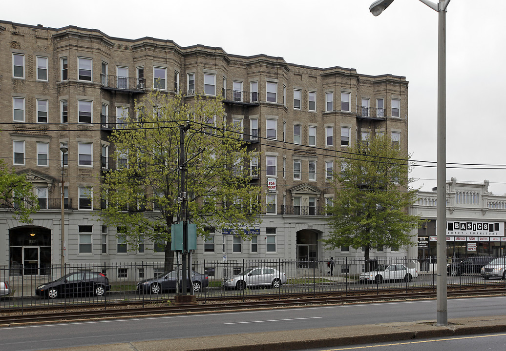 1125 Commonwealth Ave in Allston, MA - Foto de edificio